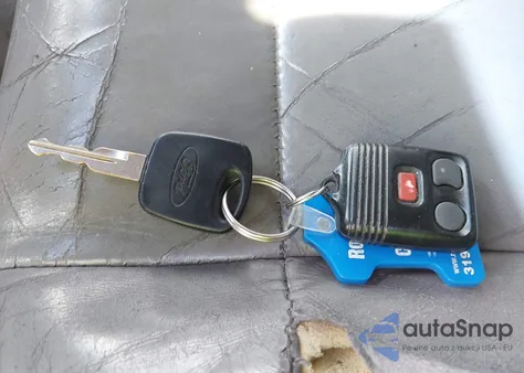 2002 Ford F-150 Lariat/Xlt from USA, damaged, VIN 1FTRW08LX2KA47791